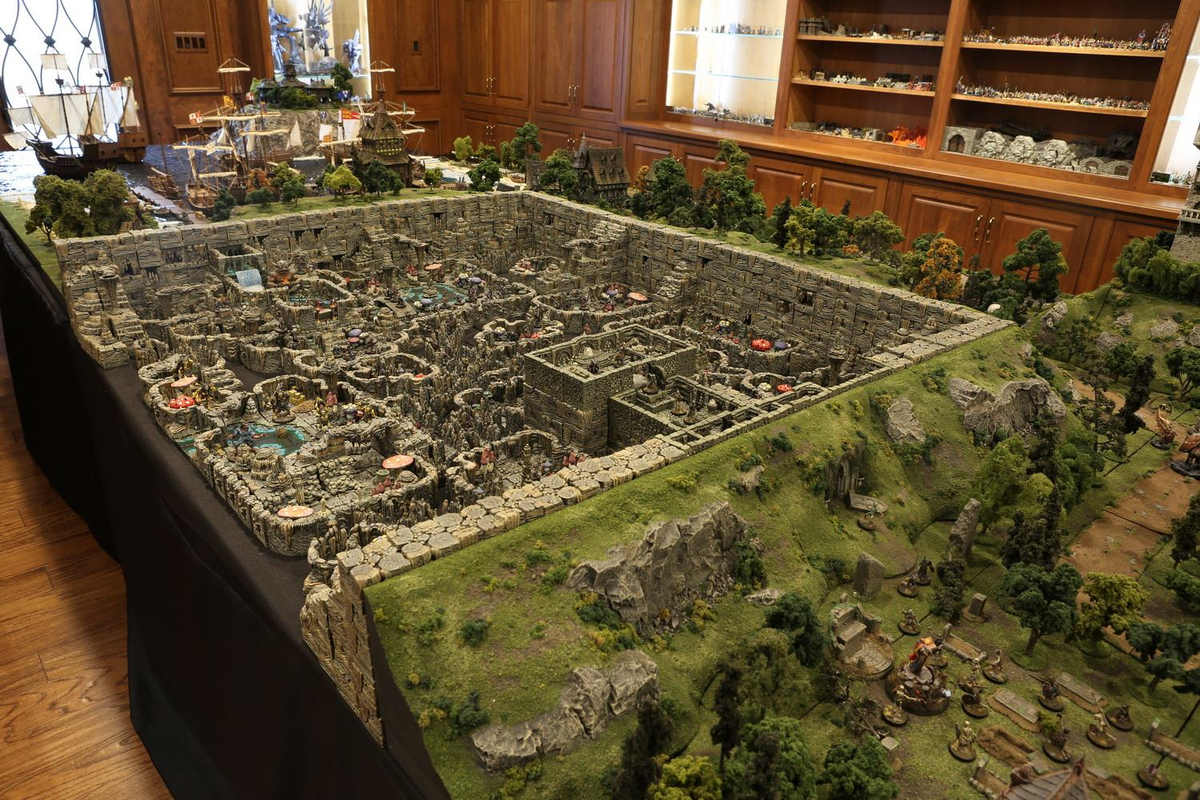 amazing-tabletop-terrain-fantasy-dungeonsanddragons-gaming-table-01