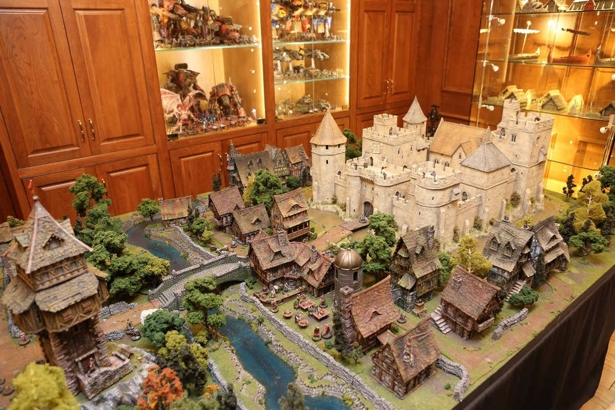 amazing-tabletop-terrain-fantasy-dungeonsanddragons-gaming-table-12